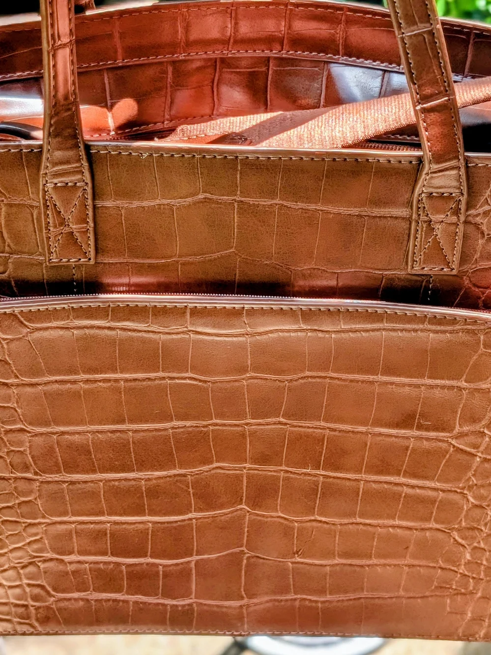 BÉIS The Work Tote in Maple Croc Excellent Like New Condition